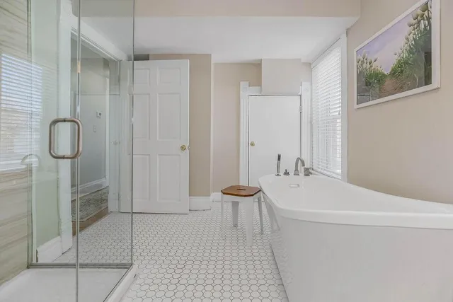 $525,000 | 3949 Warwick Boulevard, Kansas City, MO 64111