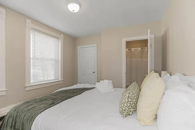 $525,000 | 3949 Warwick Boulevard, Kansas City, MO 64111