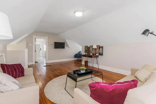 $525,000 | 3949 Warwick Boulevard, Kansas City, MO 64111