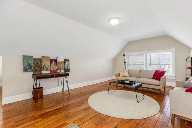 $525,000 | 3949 Warwick Boulevard, Kansas City, MO 64111