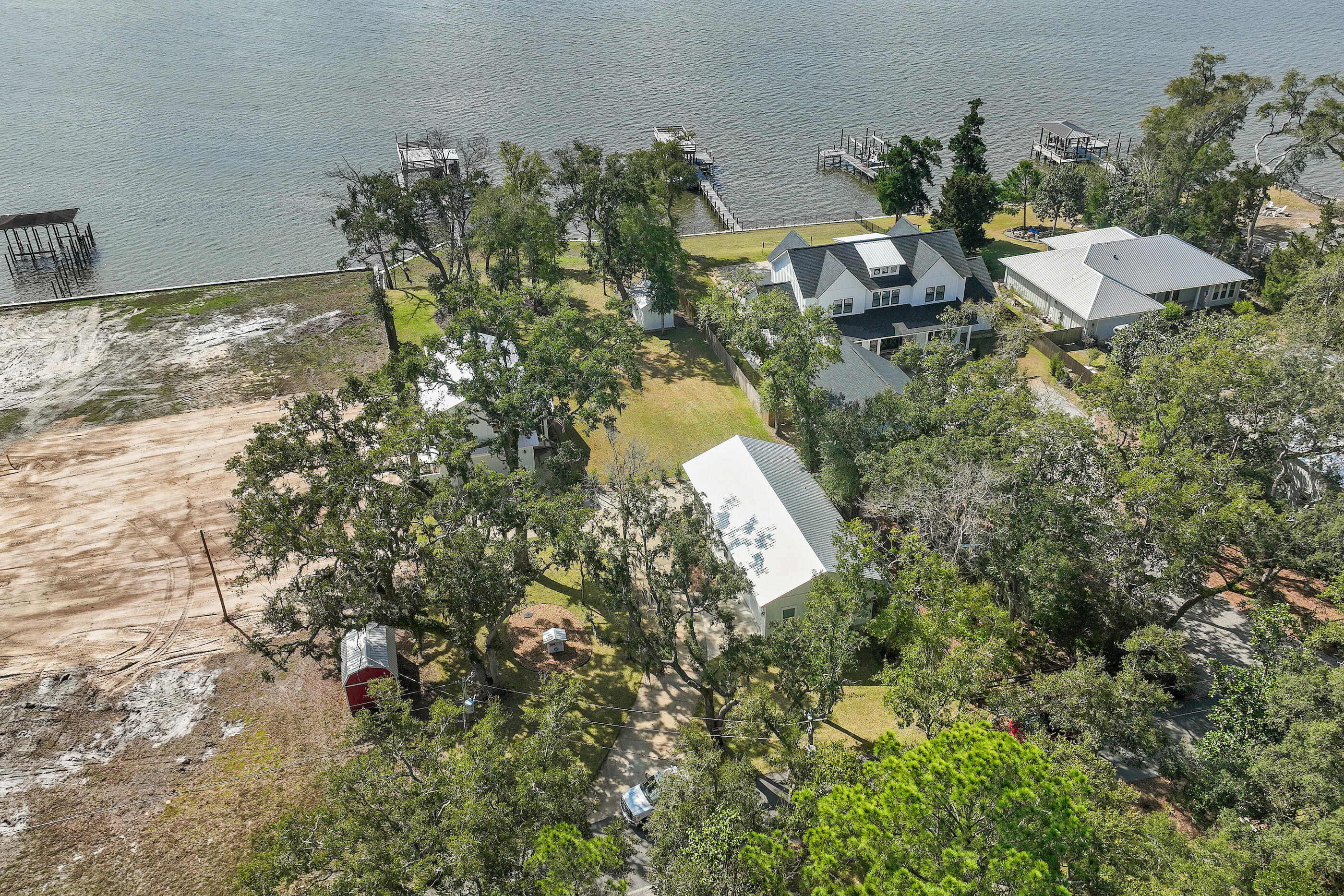 315 Red Barn Road Freeport, FL 32439 - Photo 60 of 63 .