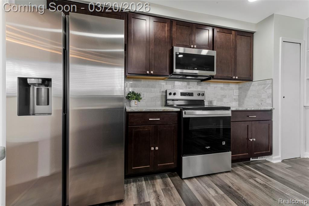 17220 West 13 Mile Road Beverly Hills, MI 48025 - Photo 14 of 35