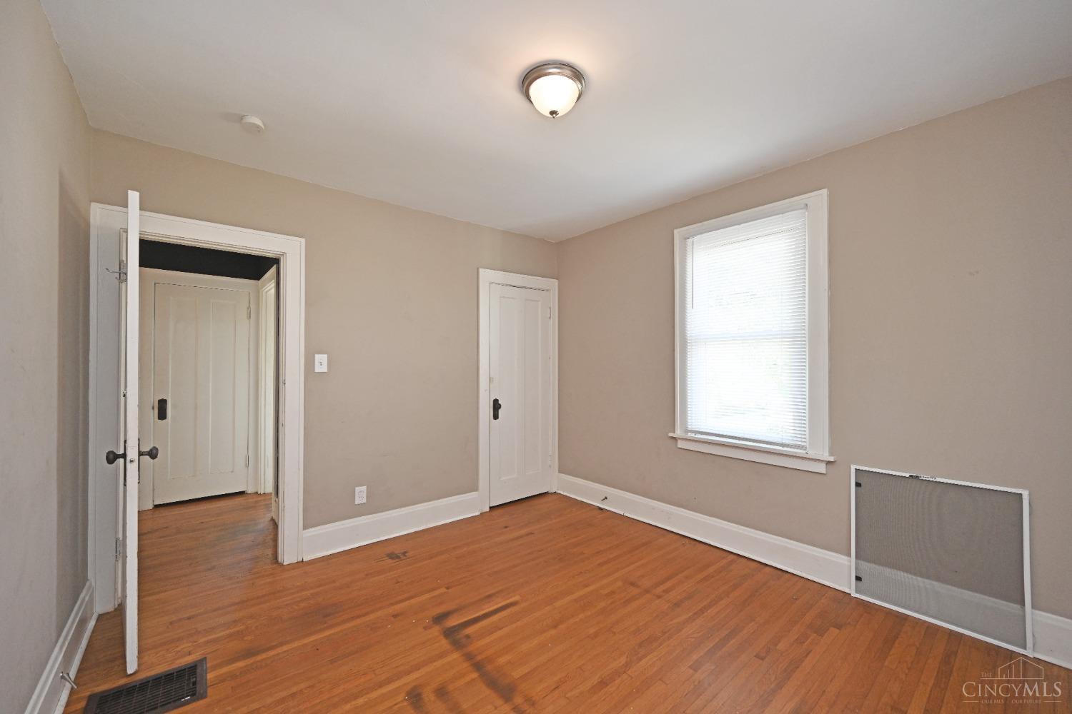 4922 Ralph Avenue Cincinnati, OH 45238 - Photo 23 of 31 Gallery Image 23