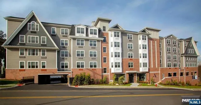 a view of multiple houses