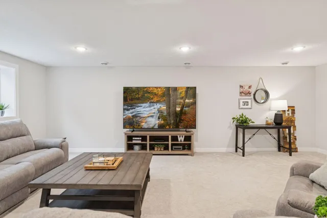 $765,000 | 10173 Arrowwood Trail, Woodbury, MN 55129