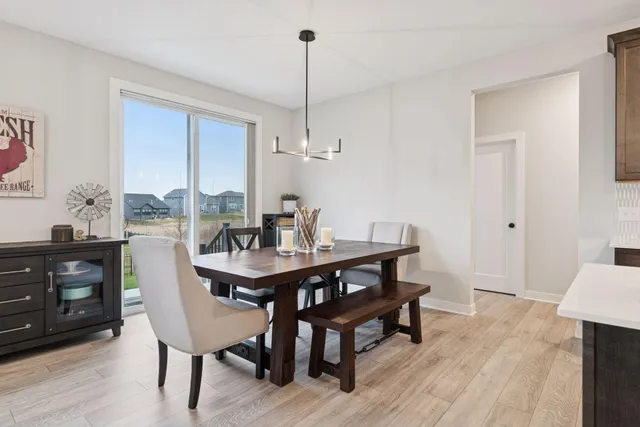 $765,000 | 10173 Arrowwood Trail, Woodbury, MN 55129