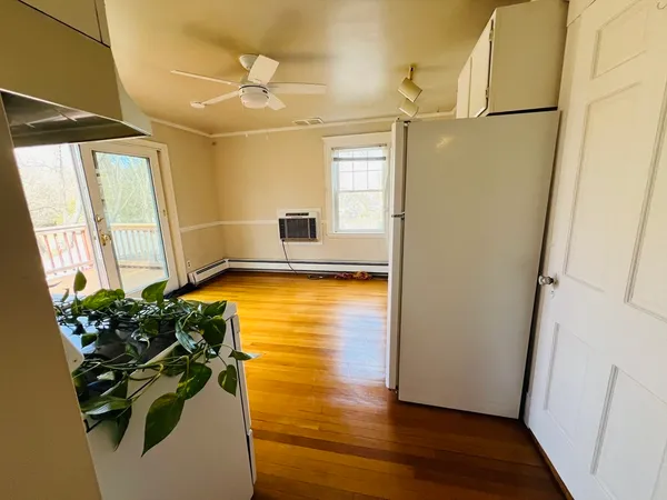 $3,000 | 3 Lynnfield Street, Unit 2, Peabody, MA 01960