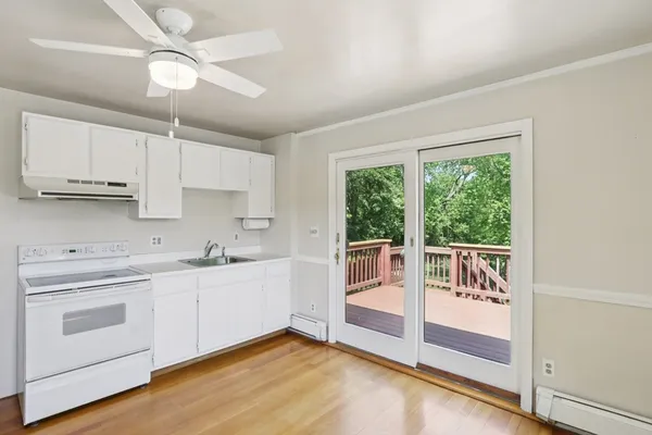 $3,000 | 3 Lynnfield Street, Unit 2, Peabody, MA 01960