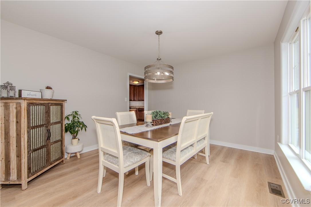 3139 Barnack Road Midlothian, VA 23112 - Photo 7 of 28 The gorgeous dining room features an exquisite cha