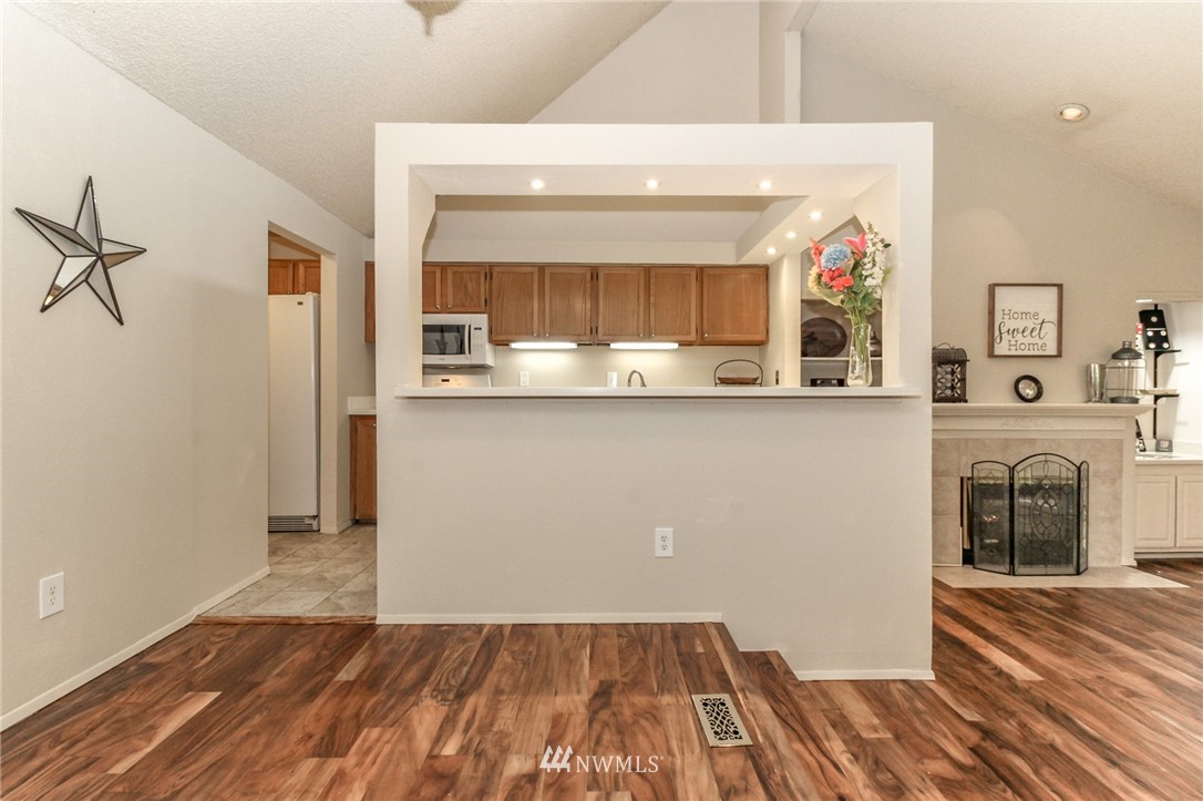 11556 Southeast 175th Street, Unit 24 Renton, WA 98055 - Photo 14 of 39 Gallery Image 14