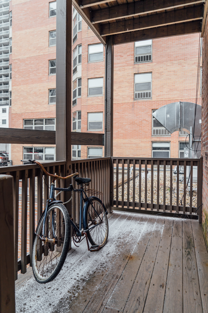 10 West Chestnut Street, Unit 3 Chicago, IL 60610 - Photo 14 of 16