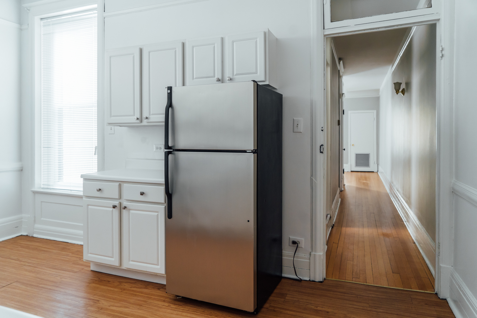 10 West Chestnut Street, Unit 3 Chicago, IL 60610 - Photo 7 of 16