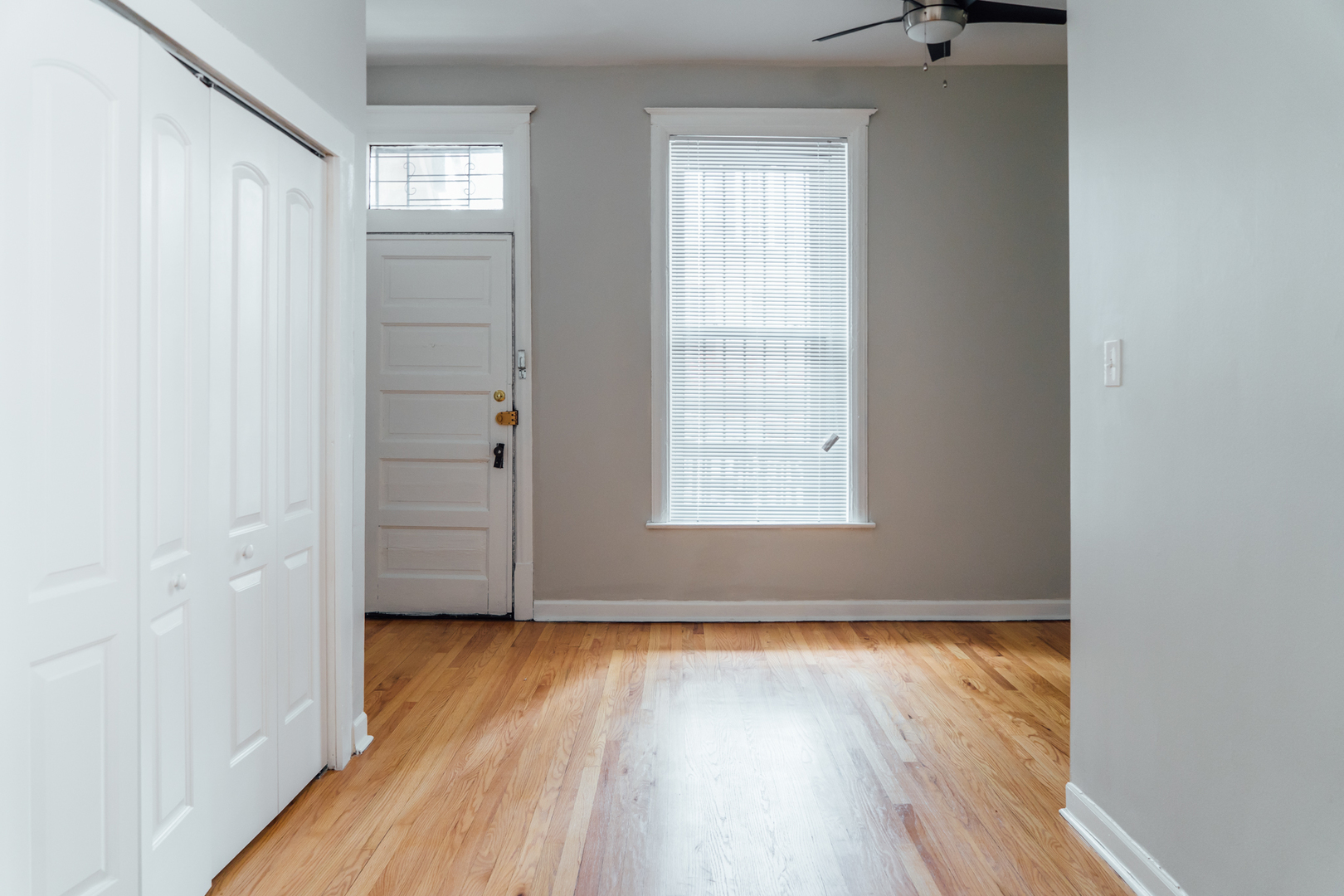 10 West Chestnut Street, Unit 3 Chicago, IL 60610 - Photo 8 of 16