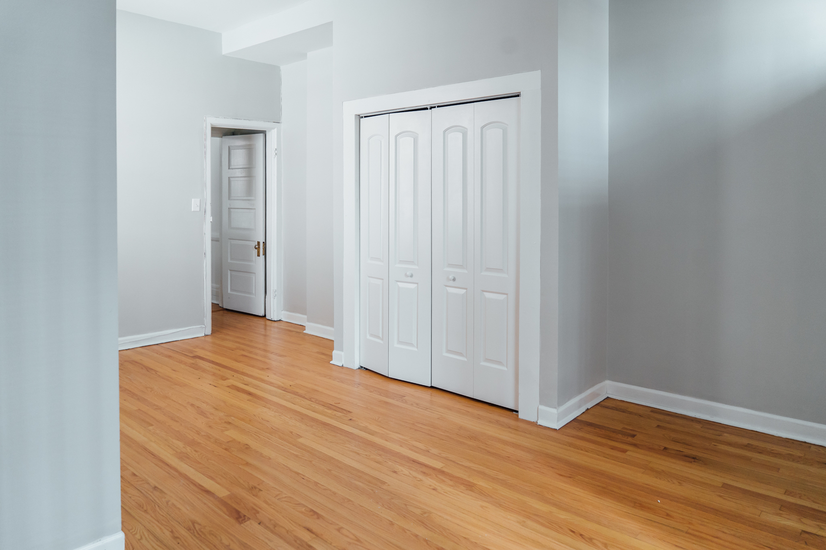 10 West Chestnut Street, Unit 3 Chicago, IL 60610 - Photo 9 of 16