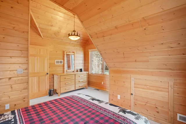 $1,250,000 | W5271 Southview Drive, Necedah, WI 54646