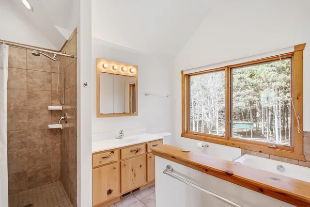 $1,250,000 | W5271 Southview Drive, Necedah, WI 54646