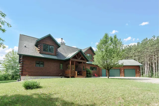 $1,250,000 | W5271 Southview Drive, Necedah, WI 54646