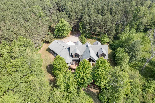 $1,250,000 | W5271 Southview Drive, Necedah, WI 54646