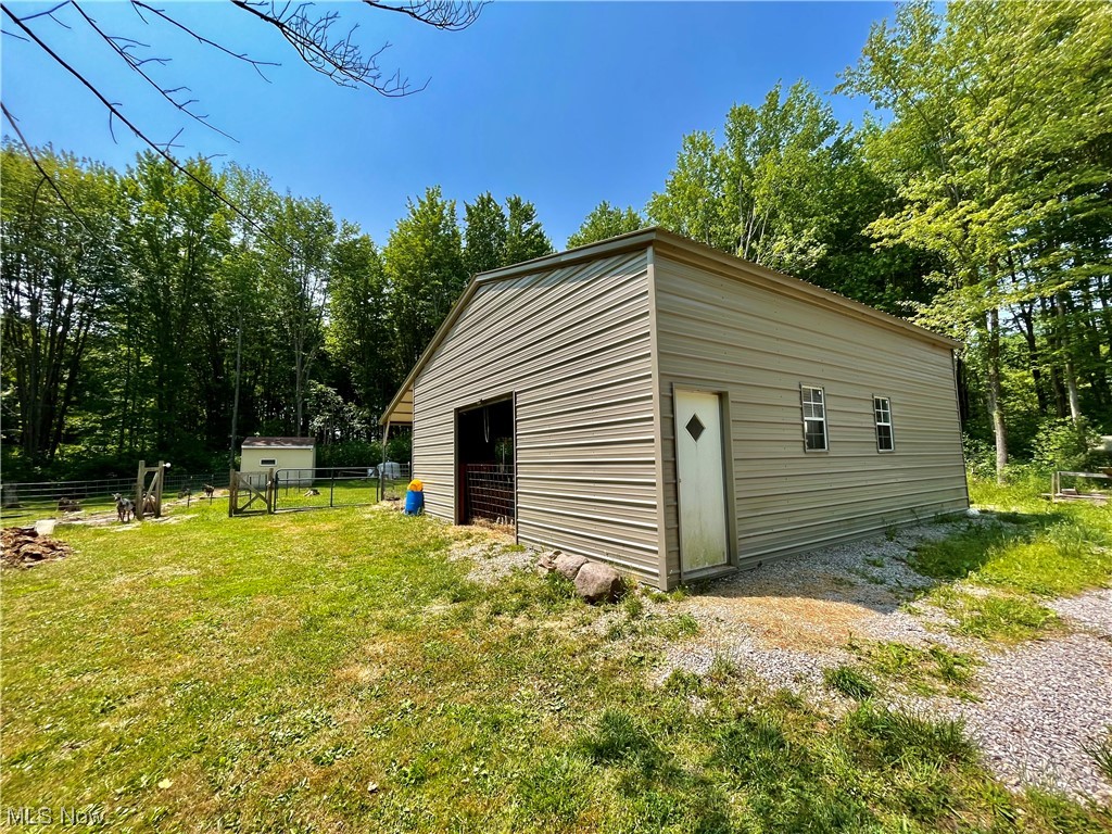 17615 Rock Creek Road Thompson, OH 44086 - Photo 18 of 35