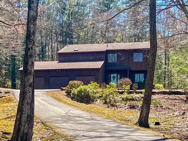 $449,000 | 90 Hemlock Road, Vernon, VT 05354