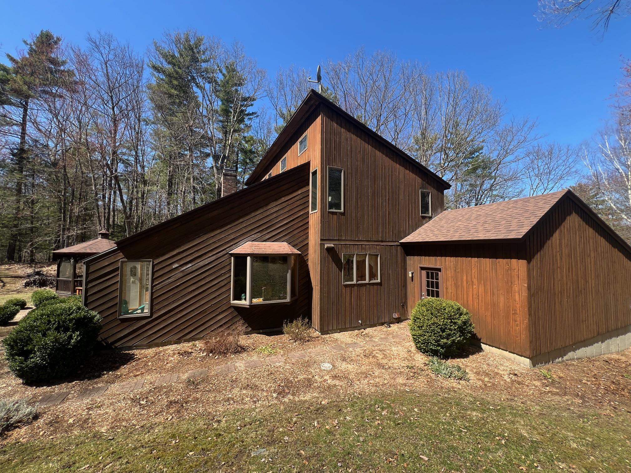 90 Hemlock Road Vernon, VT 05354 - Photo 3 of 36