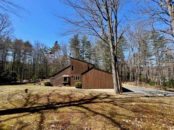 $449,000 | 90 Hemlock Road, Vernon, VT 05354