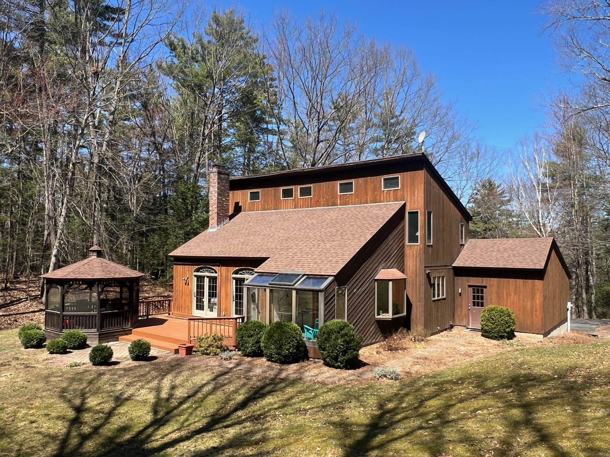 90 Hemlock Road Vernon, VT 05354 - Photo 5 of 36