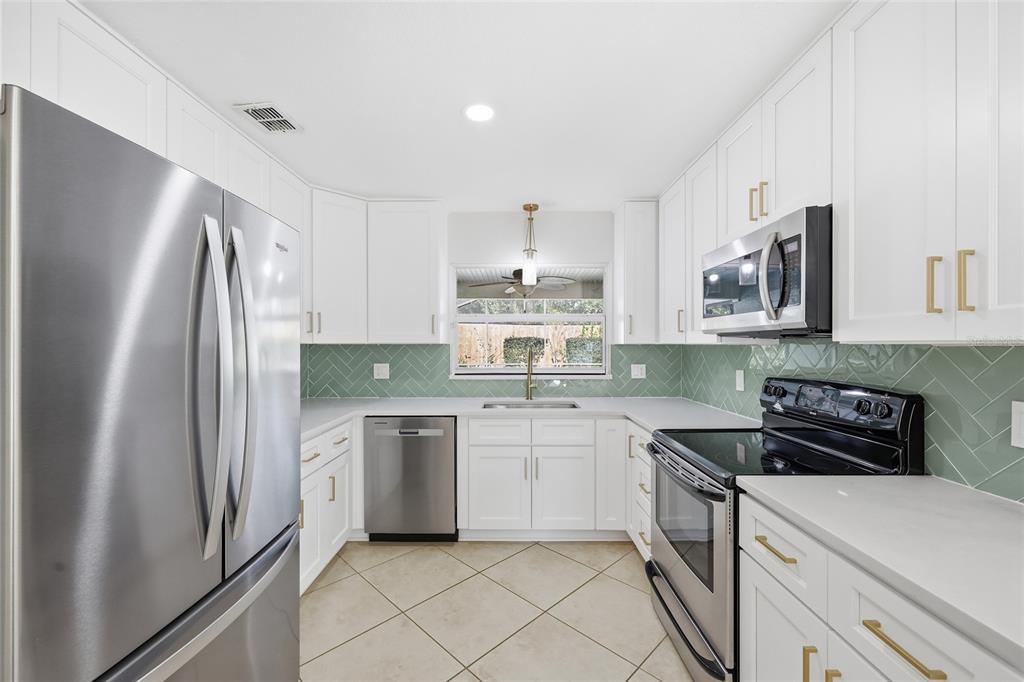 1703 Wind Drift Road Belle Isle, FL 32809 - Photo 22 of 46