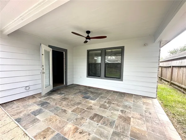 $2,385 | 6830 Round Table Street, Corpus Christi, TX 78414