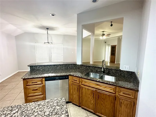 $2,385 | 6830 Round Table Street, Corpus Christi, TX 78414