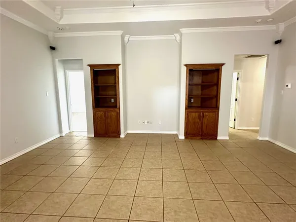 $2,385 | 6830 Round Table Street, Corpus Christi, TX 78414