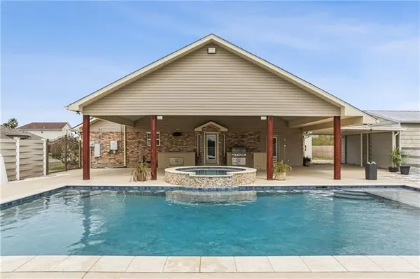 $425,000 | 3405 St Marie Drive, Meraux, LA 70075