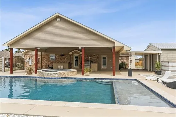 $425,000 | 3405 St Marie Drive, Meraux, LA 70075
