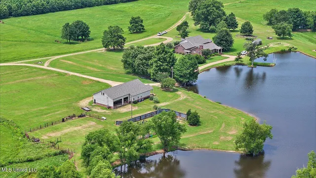 $1,850,000 | 499 Breakwater Drive, Benton, MS 39039