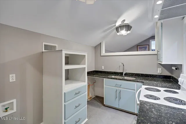 $1,850,000 | 499 Breakwater Drive, Benton, MS 39039