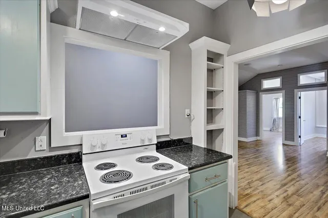 $1,850,000 | 499 Breakwater Drive, Benton, MS 39039