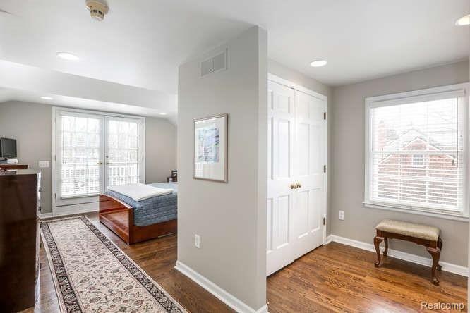 618 Overhill Road Bloomfield Hills, MI 48301 - Photo 20 of 30 618 Overhill Rd Bloomfield-small-017-17-618 Overhill Road-666x444-72dpi.jpg