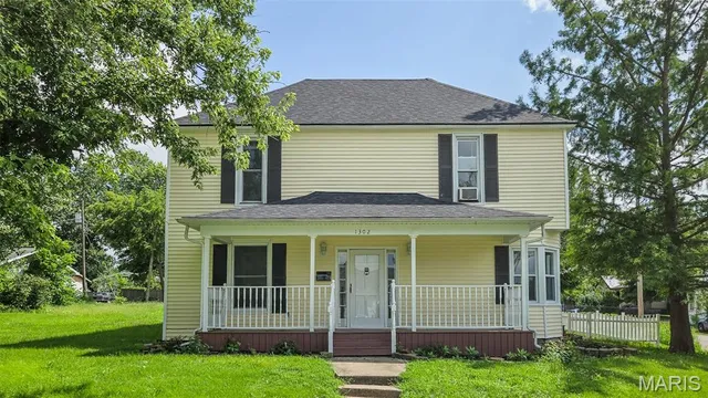 $213,000 | 1302 East Pierce Street, Kirksville, MO 63501