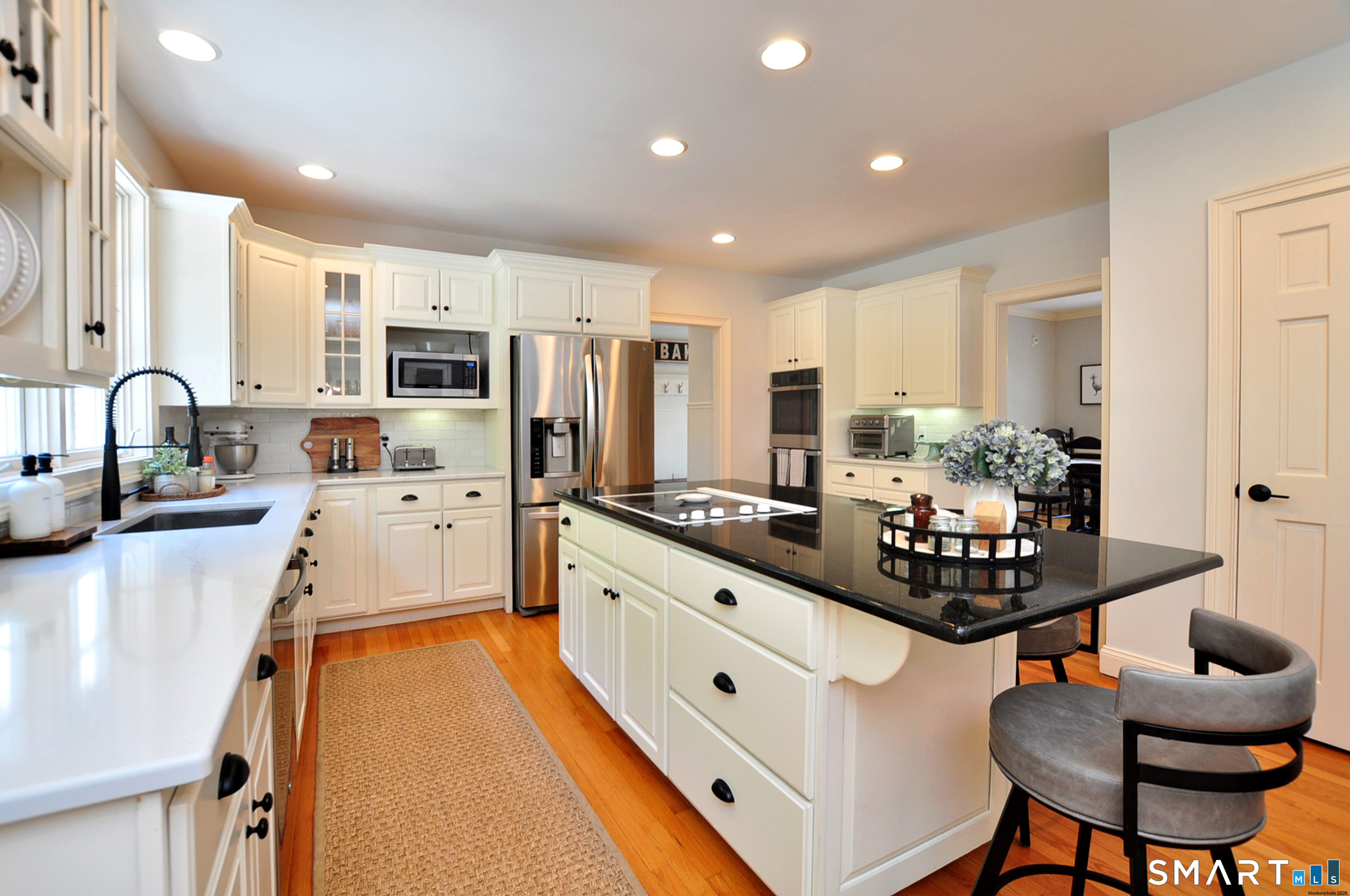 61 Westmont Road Avon, CT 06001 - Photo 12 of 39