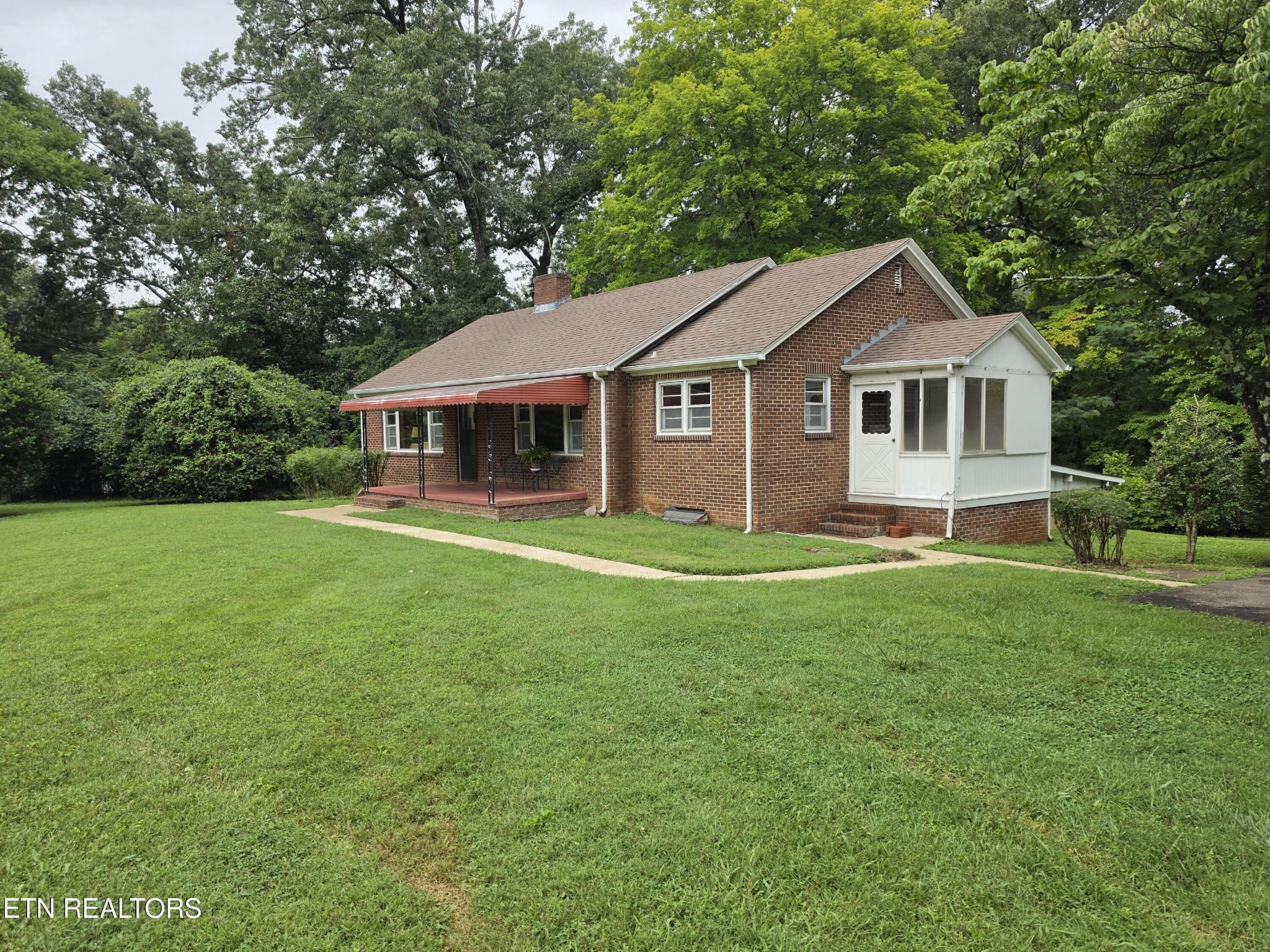 1211 Craig Road Knoxville, TN 37919 - Photo 6 of 42 Gallery Image 6