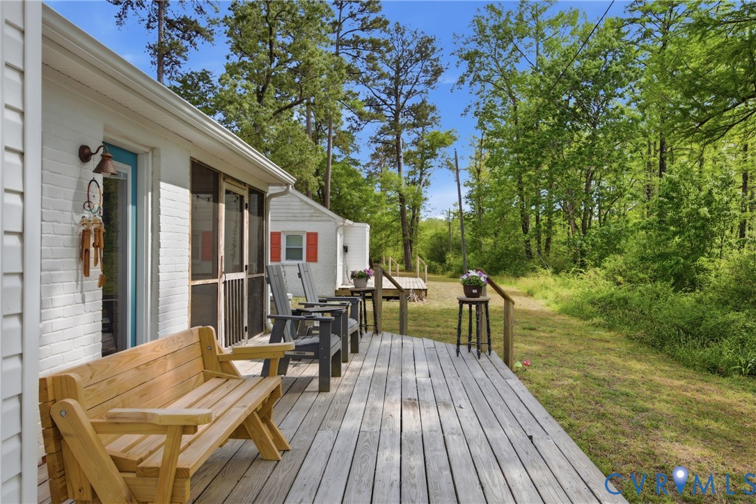 8400 Hicks Island Road Lanexa, VA 23089 - Photo 9 of 24