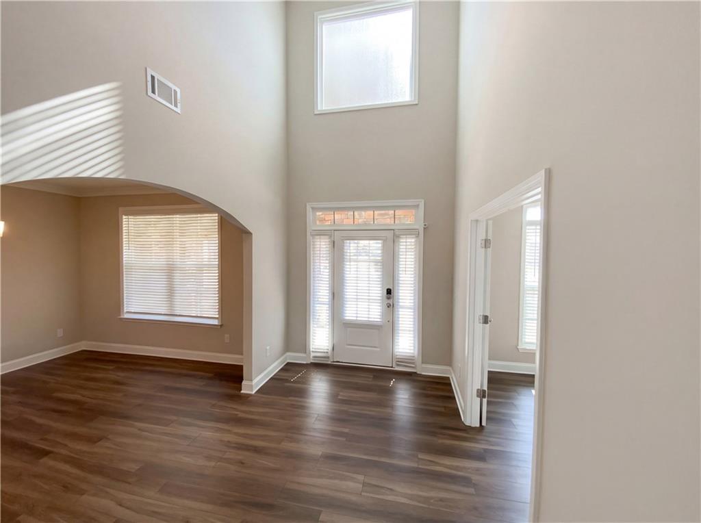 6375 Haystack Court Cumming, GA 30040 - Photo 8 of 35