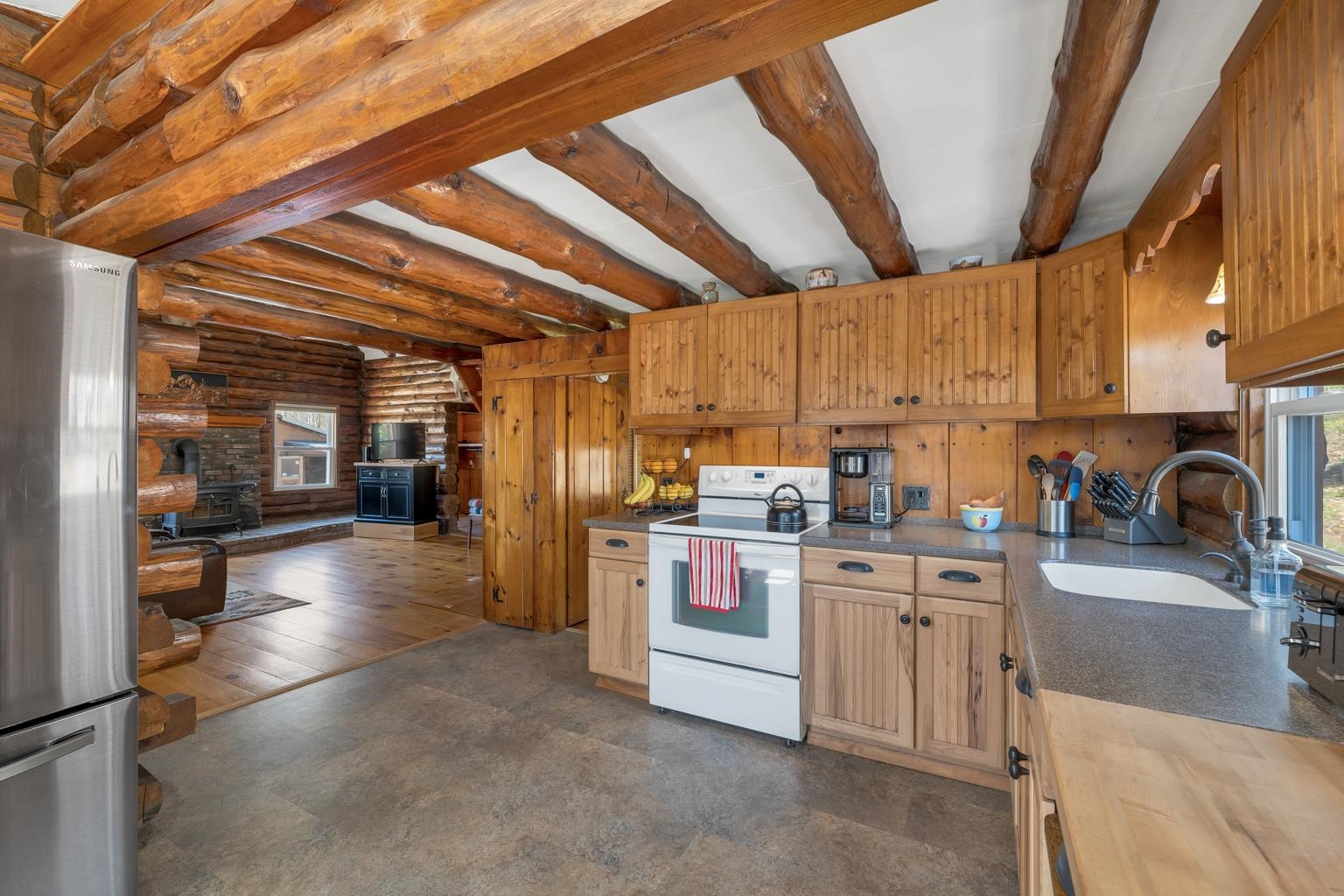 133 Thunder Road Franklin, NH 03235 - Photo 17 of 60 Gallery Image 17