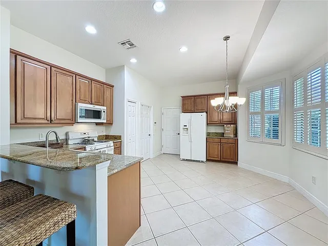 $350,000 | 101 Flame Vine Way, Groveland, FL 34736