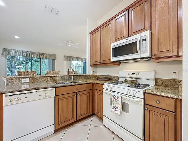 $350,000 | 101 Flame Vine Way, Groveland, FL 34736