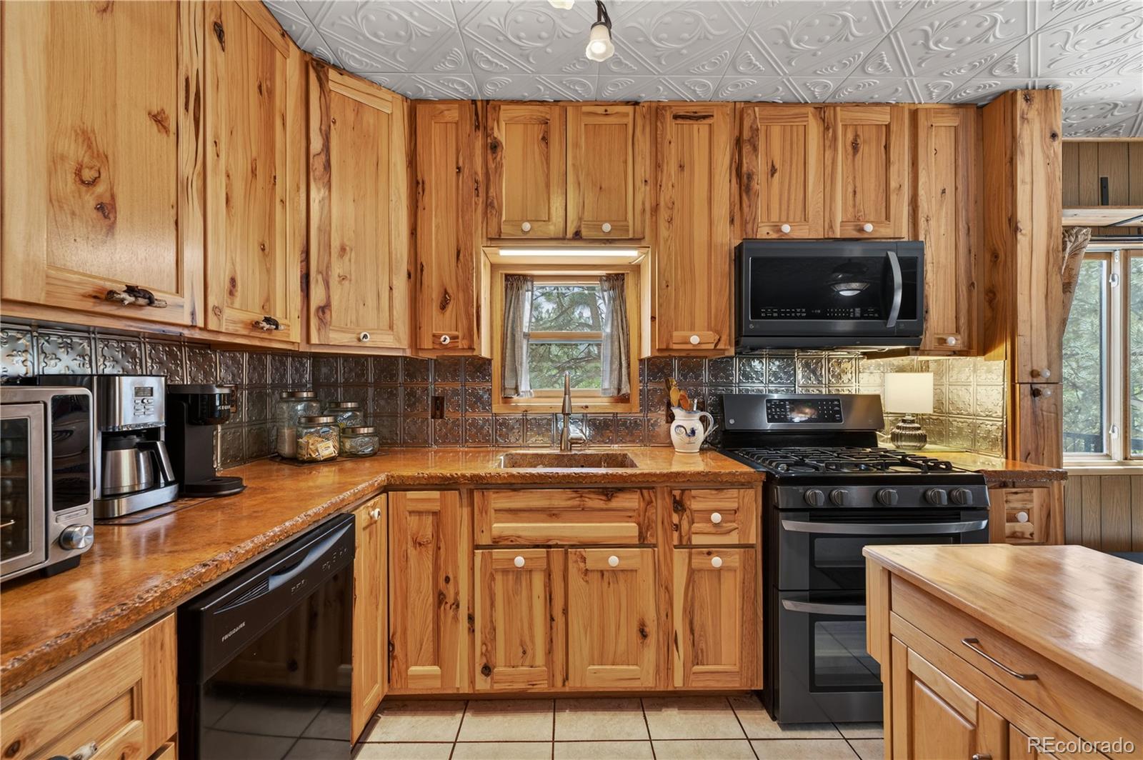 256 Houston Street Bailey, CO 80421 - Photo 8 of 34