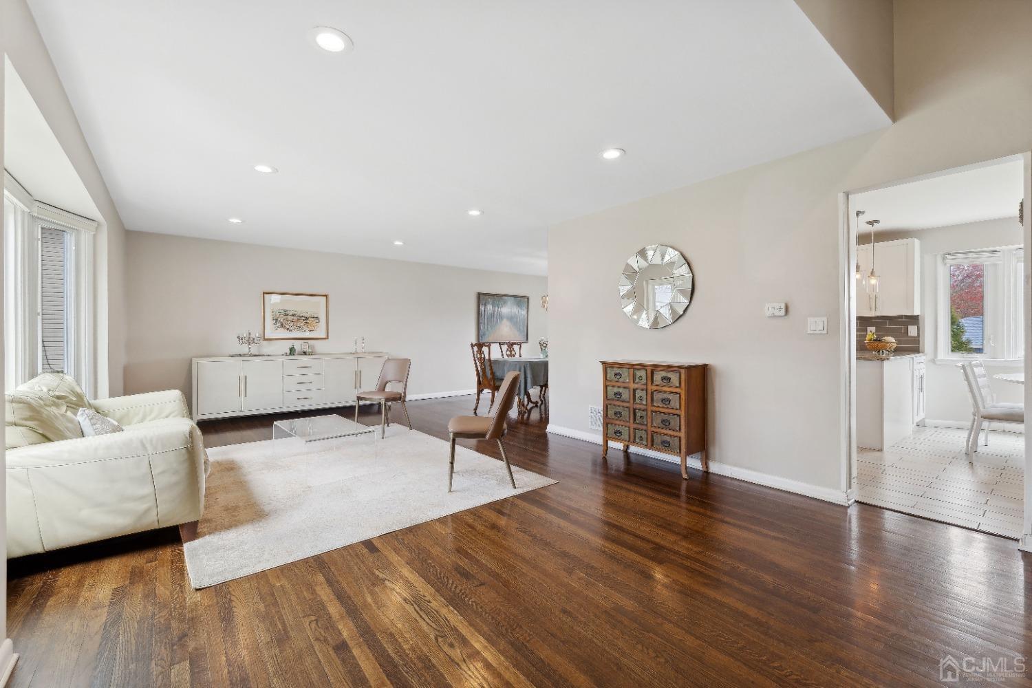 17 Ryan Road Edison, NJ 08817 - Photo 3 of 22 Gallery Image 3