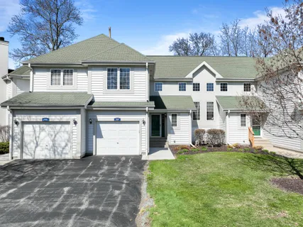 $324,999 | 1626 Woodland Drive, Unit 1262, Geneva, WI 53147