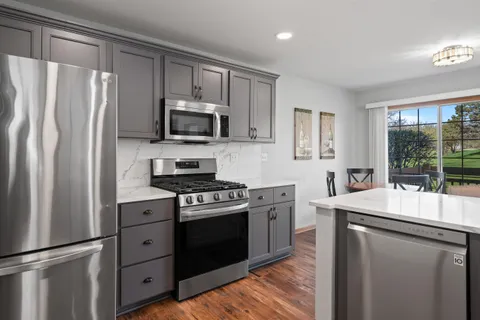 $324,999 | 1626 Woodland Drive, Unit 1262, Geneva, WI 53147