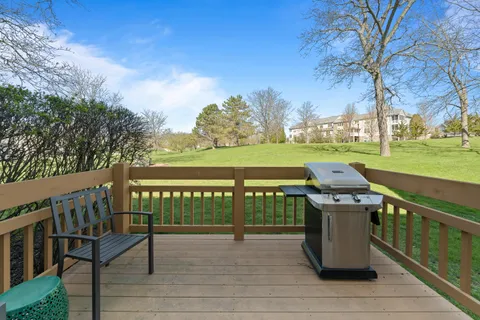 $324,999 | 1626 Woodland Drive, Unit 1262, Geneva, WI 53147